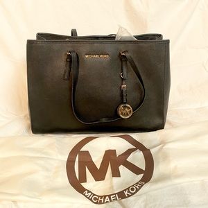 MICHAEL KORS Jet Set Saffiano Leather Tote Bag